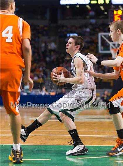 Thumbnail 2 in Newton North vs. Mansfield (MIAA Division 1 South Final) photogallery.