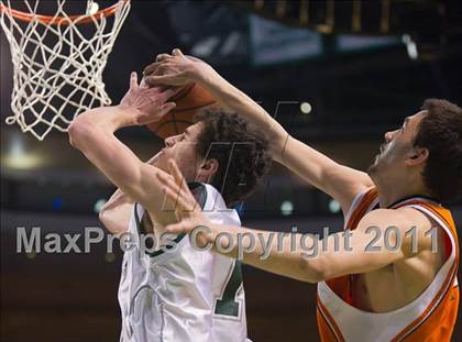 Thumbnail 1 in Newton North vs. Mansfield (MIAA Division 1 South Final) photogallery.