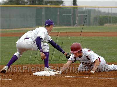 Thumbnail 3 in Mission Hills vs. Santana (58th Lions Invitational) photogallery.