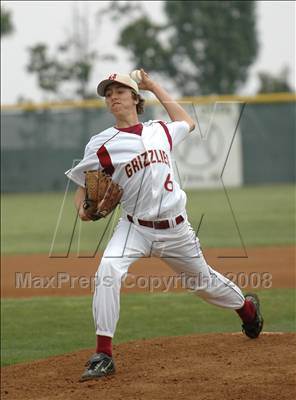 Thumbnail 3 in Mission Hills vs. Santana (58th Lions Invitational) photogallery.