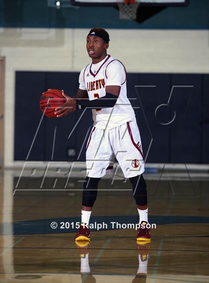 Thumbnail 2 in Liberty vs. Del Oro (Adidas Challenge) photogallery.