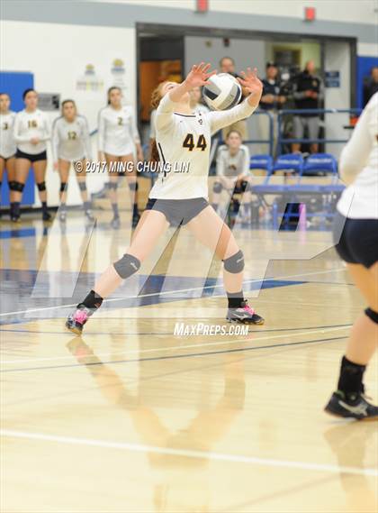 Thumbnail 3 in Sonora vs. St. Paul (CIF SS D5 Final) photogallery.