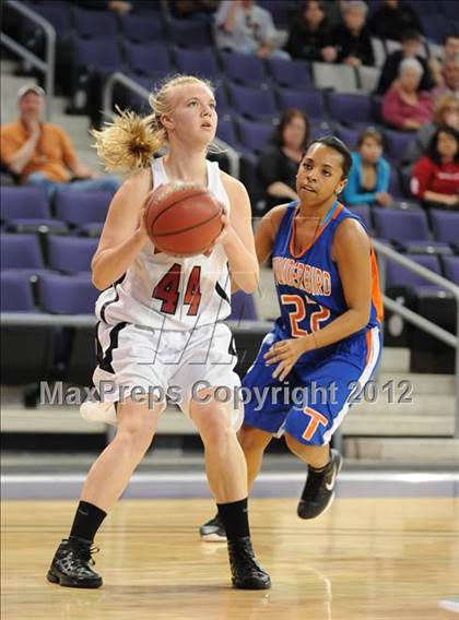 Thumbnail 3 in Thunderbird vs. Bradshaw Mountain (AIA D2 Quarterfinals) photogallery.