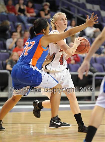 Thumbnail 2 in Thunderbird vs. Bradshaw Mountain (AIA D2 Quarterfinals) photogallery.