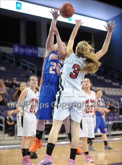 Thumbnail 2 in Thunderbird vs. Bradshaw Mountain (AIA D2 Quarterfinals) photogallery.