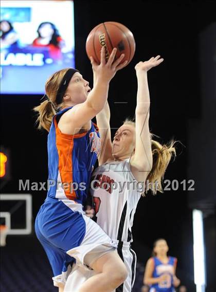 Thumbnail 1 in Thunderbird vs. Bradshaw Mountain (AIA D2 Quarterfinals) photogallery.