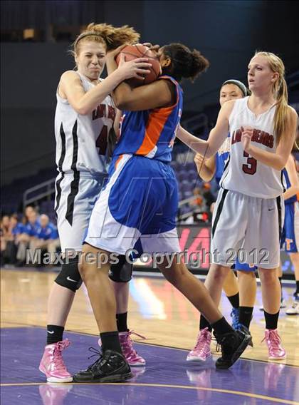 Thumbnail 3 in Thunderbird vs. Bradshaw Mountain (AIA D2 Quarterfinals) photogallery.
