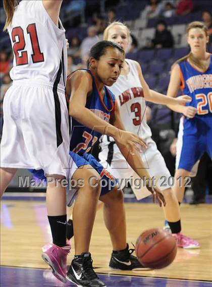 Thumbnail 2 in Thunderbird vs. Bradshaw Mountain (AIA D2 Quarterfinals) photogallery.