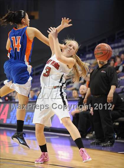 Thumbnail 1 in Thunderbird vs. Bradshaw Mountain (AIA D2 Quarterfinals) photogallery.