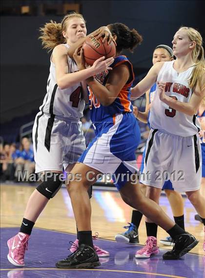 Thumbnail 2 in Thunderbird vs. Bradshaw Mountain (AIA D2 Quarterfinals) photogallery.