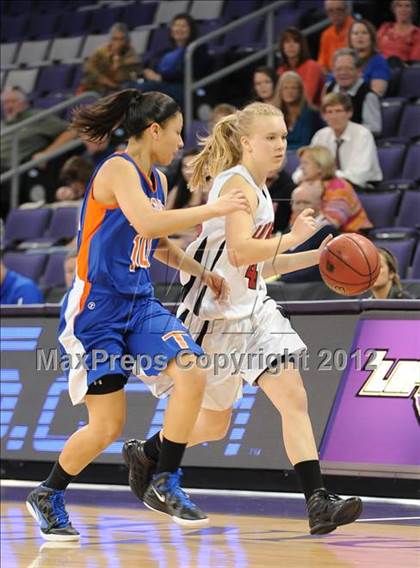 Thumbnail 2 in Thunderbird vs. Bradshaw Mountain (AIA D2 Quarterfinals) photogallery.