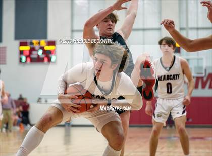 Thumbnail 2 in Howe vs. Whitesboro (UIL 3A Area Playoff) photogallery.