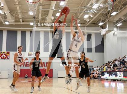 Thumbnail 3 in Howe vs. Whitesboro (UIL 3A Area Playoff) photogallery.