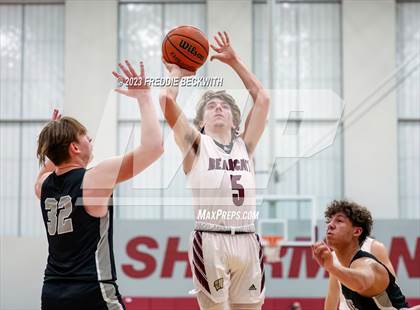 Thumbnail 3 in Howe vs. Whitesboro (UIL 3A Area Playoff) photogallery.