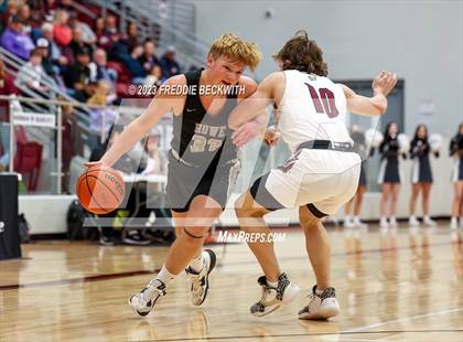 Thumbnail 3 in Howe vs. Whitesboro (UIL 3A Area Playoff) photogallery.
