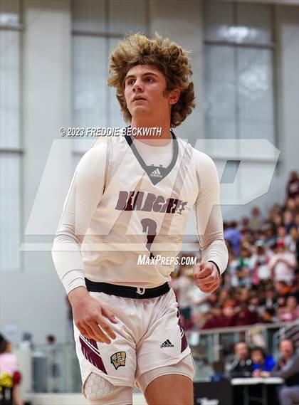 Thumbnail 2 in Howe vs. Whitesboro (UIL 3A Area Playoff) photogallery.