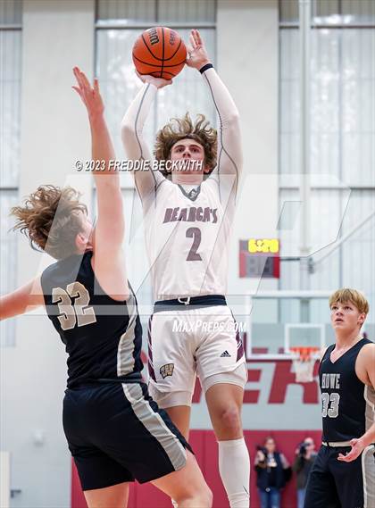 Thumbnail 3 in Howe vs. Whitesboro (UIL 3A Area Playoff) photogallery.