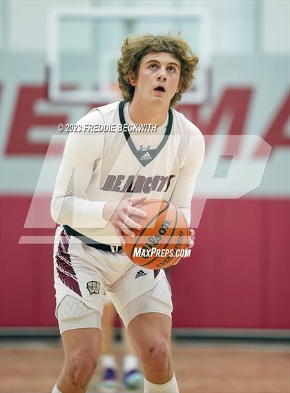 Thumbnail 2 in Howe vs. Whitesboro (UIL 3A Area Playoff) photogallery.