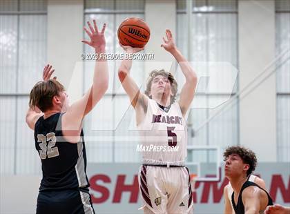 Thumbnail 1 in Howe vs. Whitesboro (UIL 3A Area Playoff) photogallery.