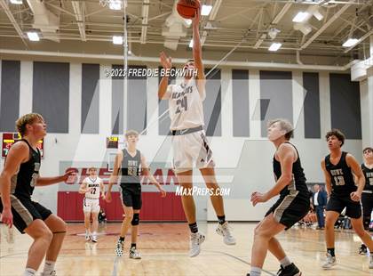 Thumbnail 2 in Howe vs. Whitesboro (UIL 3A Area Playoff) photogallery.