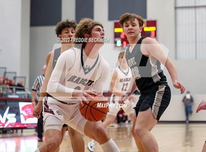 Thumbnail 2 in Howe vs. Whitesboro (UIL 3A Area Playoff) photogallery.