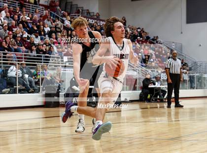 Thumbnail 3 in Howe vs. Whitesboro (UIL 3A Area Playoff) photogallery.