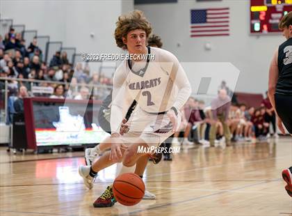 Thumbnail 3 in Howe vs. Whitesboro (UIL 3A Area Playoff) photogallery.