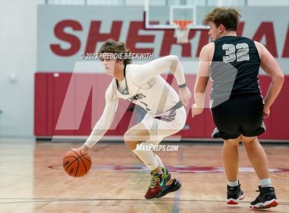 Thumbnail 1 in Howe vs. Whitesboro (UIL 3A Area Playoff) photogallery.
