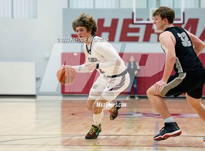 Thumbnail 3 in Howe vs. Whitesboro (UIL 3A Area Playoff) photogallery.