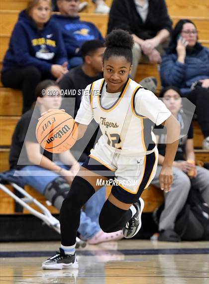 Thumbnail 3 in River City @ Inderkum photogallery.