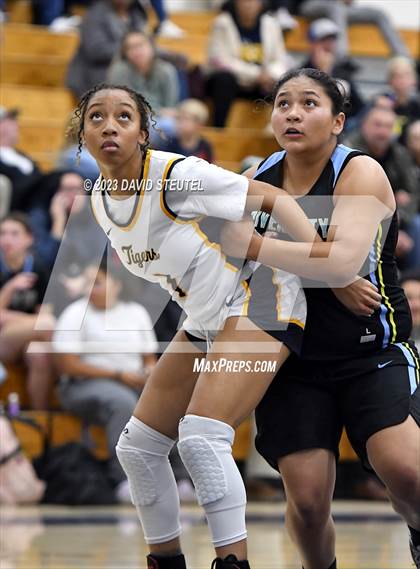 Thumbnail 1 in River City @ Inderkum photogallery.