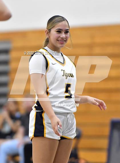 Thumbnail 2 in River City @ Inderkum photogallery.