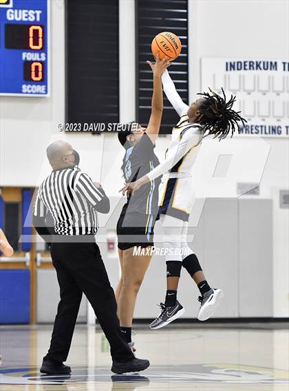 Thumbnail 1 in River City @ Inderkum photogallery.