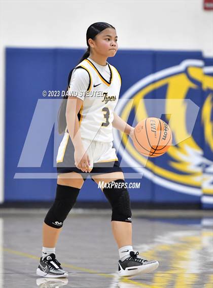 Thumbnail 1 in River City @ Inderkum photogallery.