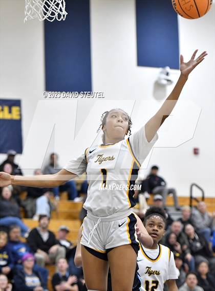 Thumbnail 2 in River City @ Inderkum photogallery.