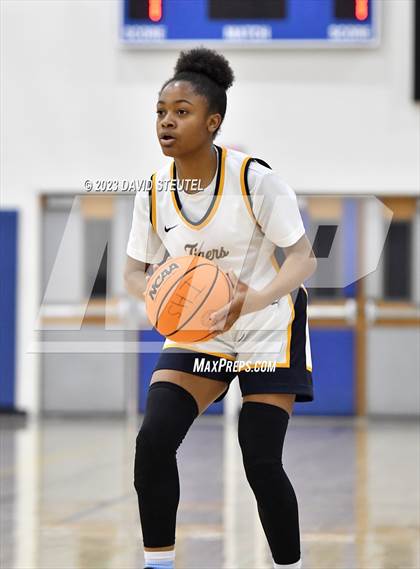 Thumbnail 2 in River City @ Inderkum photogallery.