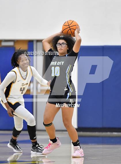 Thumbnail 3 in River City @ Inderkum photogallery.