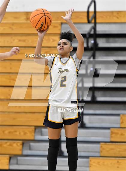 Thumbnail 2 in River City @ Inderkum photogallery.