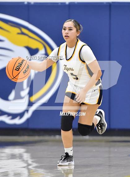 Thumbnail 2 in River City @ Inderkum photogallery.