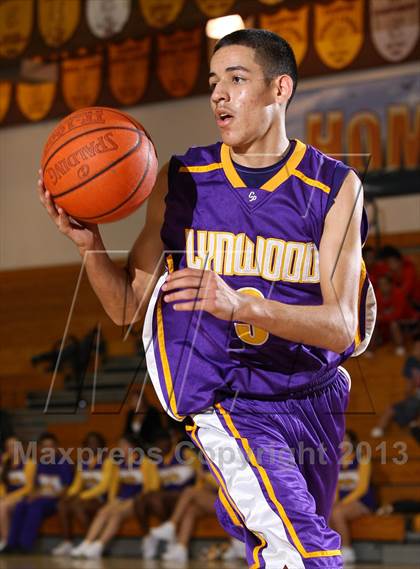 Thumbnail 1 in Compton vs. Lynwood (Jim Harris Memorial) photogallery.