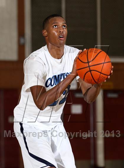 Thumbnail 3 in Compton vs. Lynwood (Jim Harris Memorial) photogallery.