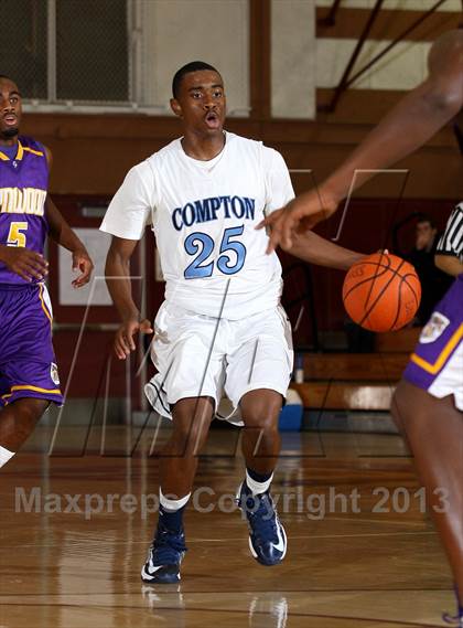 Thumbnail 1 in Compton vs. Lynwood (Jim Harris Memorial) photogallery.