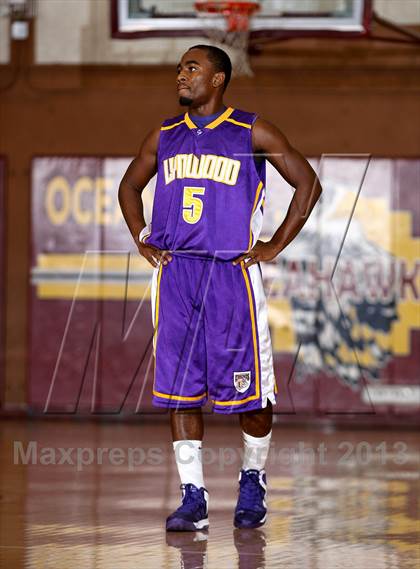 Thumbnail 1 in Compton vs. Lynwood (Jim Harris Memorial) photogallery.