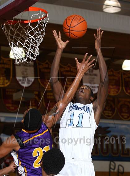 Thumbnail 1 in Compton vs. Lynwood (Jim Harris Memorial) photogallery.