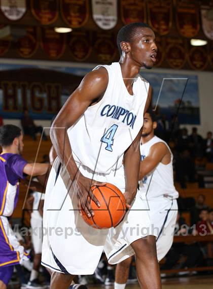 Thumbnail 2 in Compton vs. Lynwood (Jim Harris Memorial) photogallery.