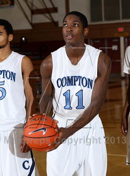 Thumbnail 1 in Compton vs. Lynwood (Jim Harris Memorial) photogallery.
