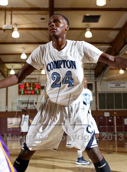 Thumbnail 3 in Compton vs. Lynwood (Jim Harris Memorial) photogallery.
