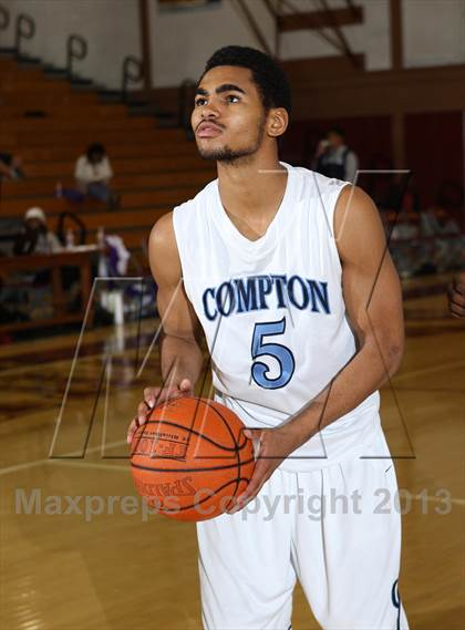 Thumbnail 2 in Compton vs. Lynwood (Jim Harris Memorial) photogallery.
