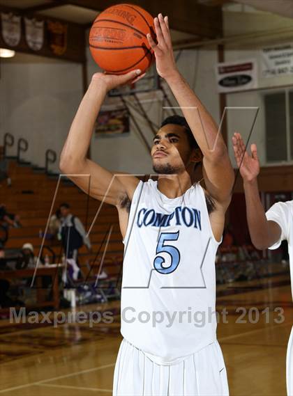 Thumbnail 3 in Compton vs. Lynwood (Jim Harris Memorial) photogallery.
