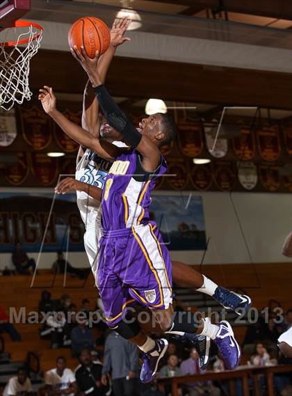 Thumbnail 3 in Compton vs. Lynwood (Jim Harris Memorial) photogallery.